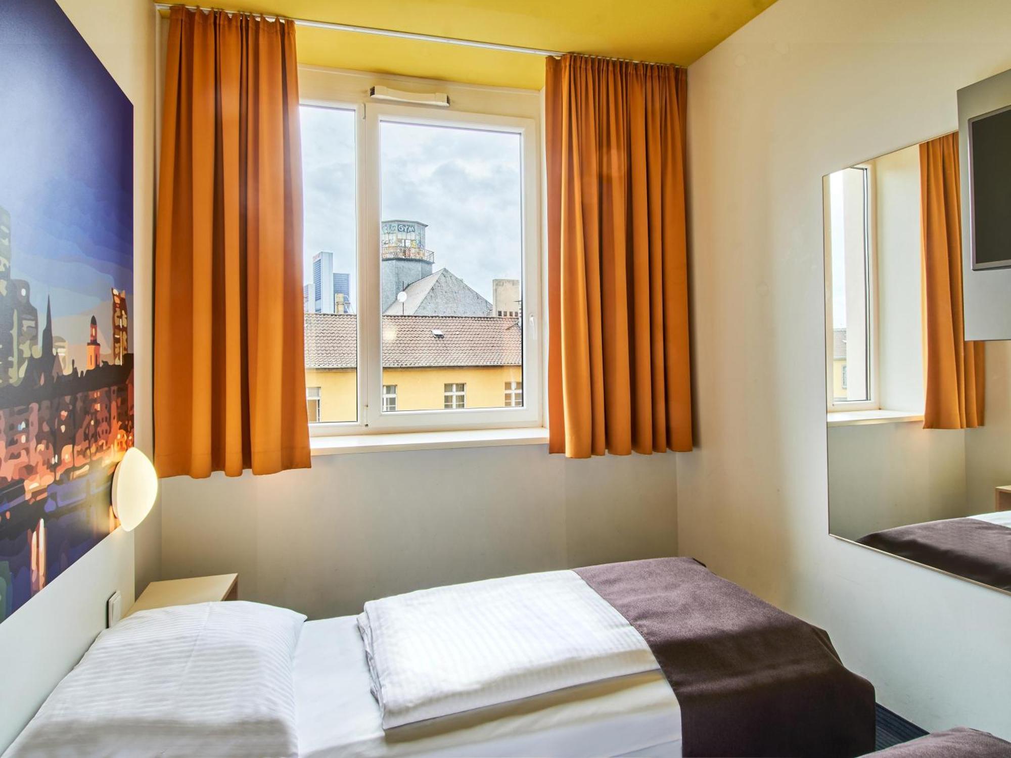 B&B Hotel Frankfurt-Hbf Frankfurt nad Menem Zewnętrze zdjęcie