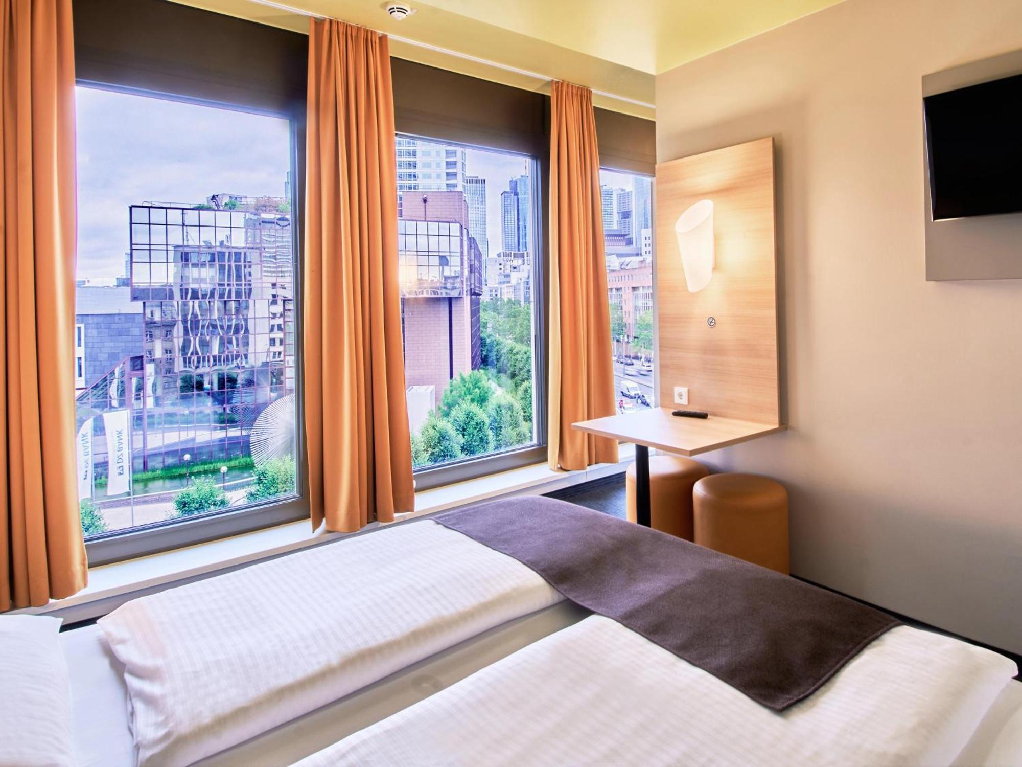 B&B Hotel Frankfurt-Hbf Frankfurt nad Menem Zewnętrze zdjęcie