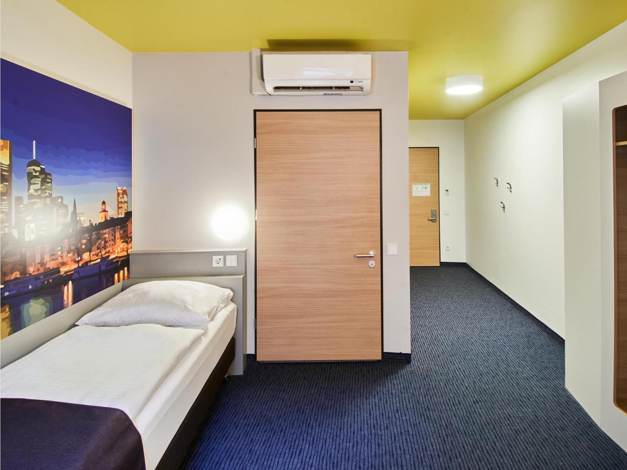 B&B Hotel Frankfurt-Hbf Frankfurt nad Menem Zewnętrze zdjęcie