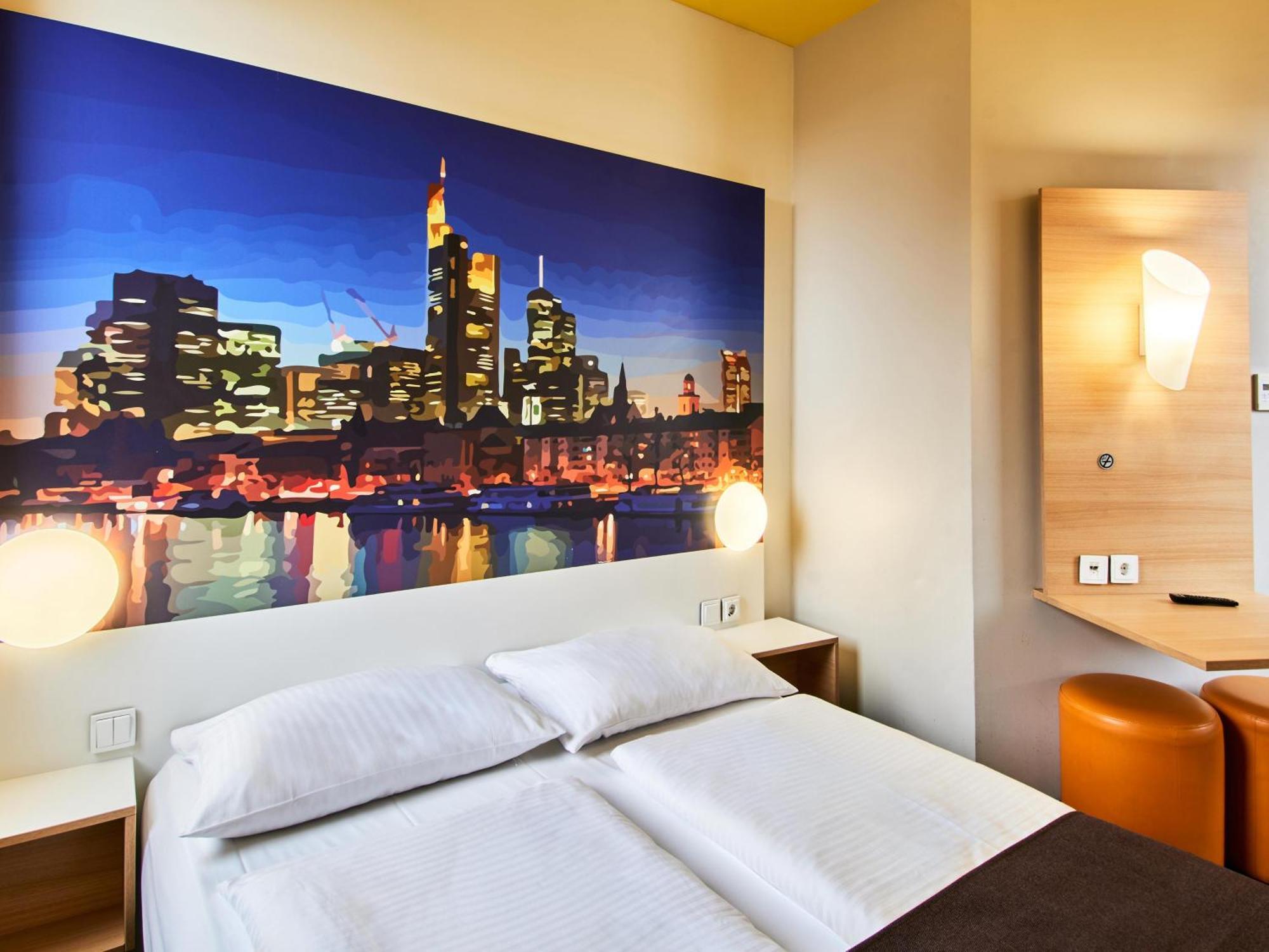 B&B Hotel Frankfurt-Hbf Frankfurt nad Menem Zewnętrze zdjęcie